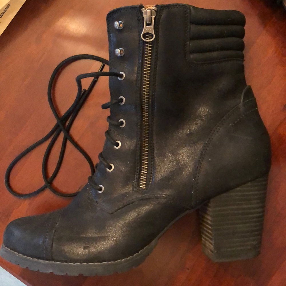 Super comfy Clark’s booties!